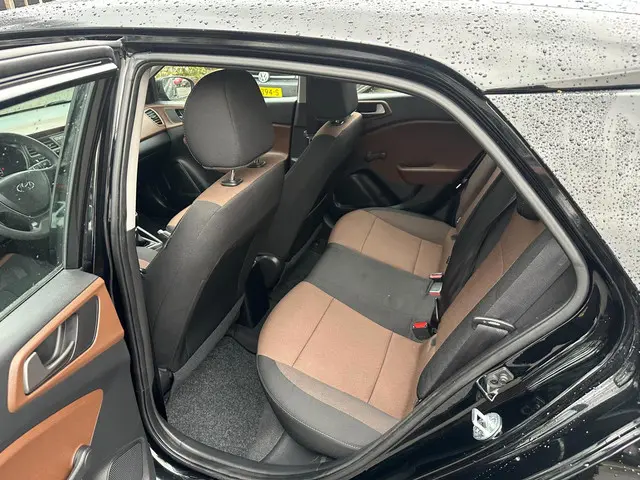 Hyundai i20 1.0 T-GDI i-Drive Cool 2018 Benzine 6