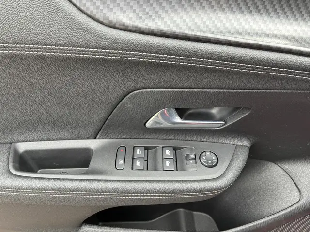 Opel Mokka 1.2 Turbo 130Pk Ultimate 2024 Benzine 29