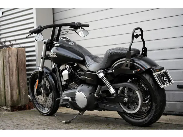 Harley-Davidson Street Bob 96 FXDB Dyna 2013 Benzine 16