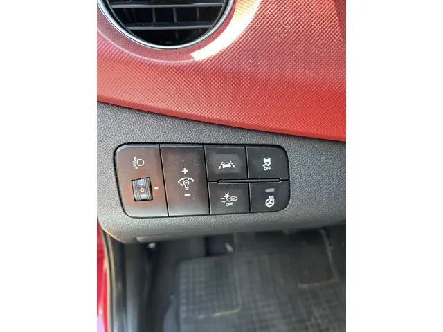 Hyundai i10 1.2i PDC metalic 2017 Benzine 16