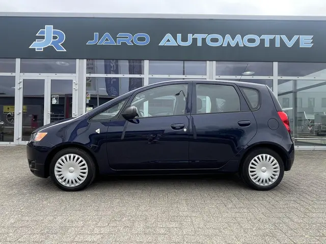 Mitsubishi Colt 1.1 Edition One 2012 Benzine 22