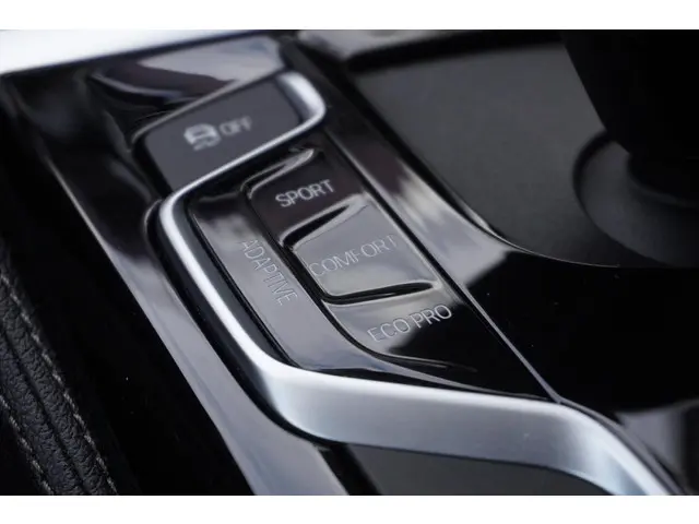 BMW 5 Serie Touring 520i 2018 Benzine 18