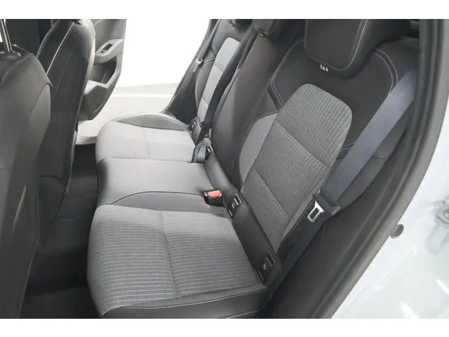 Renault Clio 1.0 TCe 90 GPF techno 2025 Benzine 32