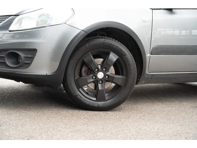 Suzuki SX4 1.6 Exclusive 2010 Benzine 15
