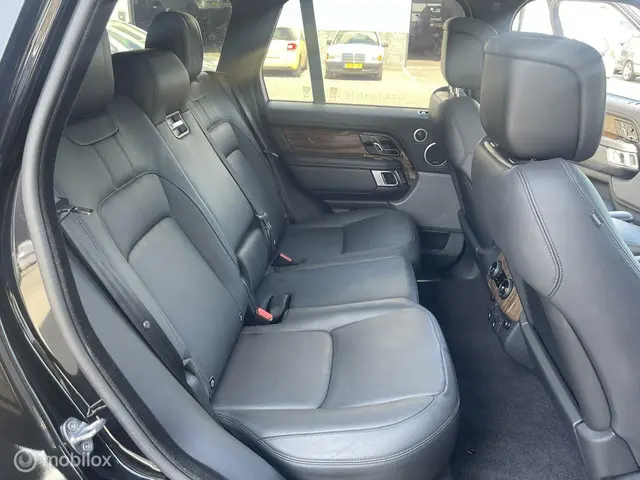 Land Rover Range Rover 3.0 TDV6 LWB Vogue 2018 Diesel 16