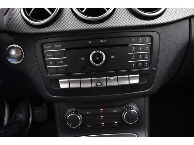 Mercedes-Benz B-Klasse 180 NIGHT-pakket 2017 Benzine 7