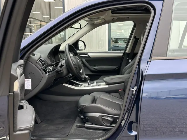 BMW X3 xDrive20i High Executive 2014 Benzine 39