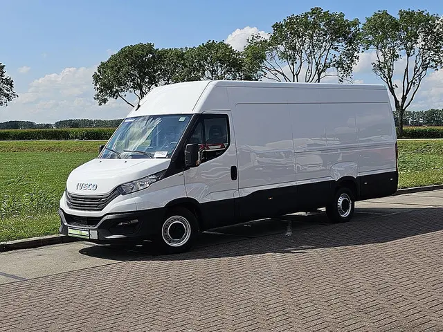 Iveco Daily 35S14 2023 Diesel 2