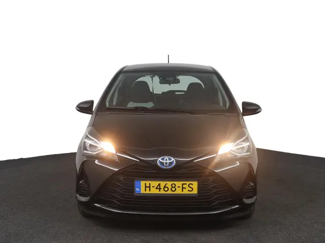 Toyota Yaris 1.5 Hybrid Dynamic 2020 Hybride Benzine 16