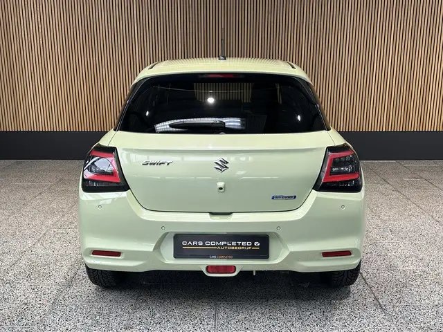 Suzuki Swift 1.2 Select Smart Hybrid 2025 Benzine 7