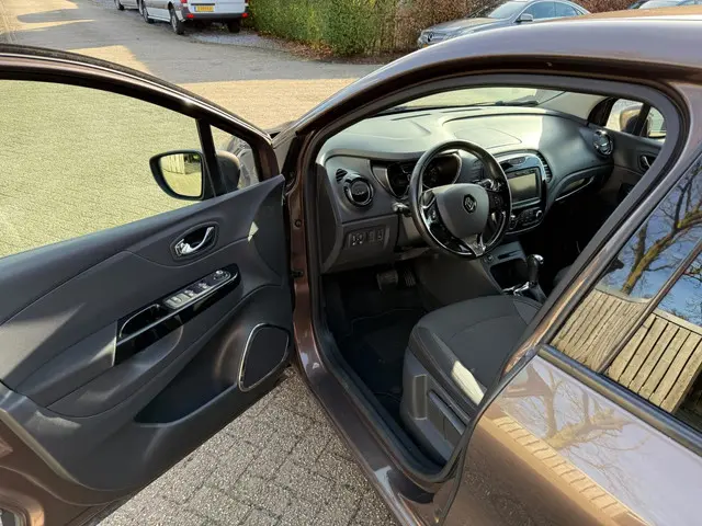 Renault Captur 1.2 TCe Dynamique 2014 Benzine 12