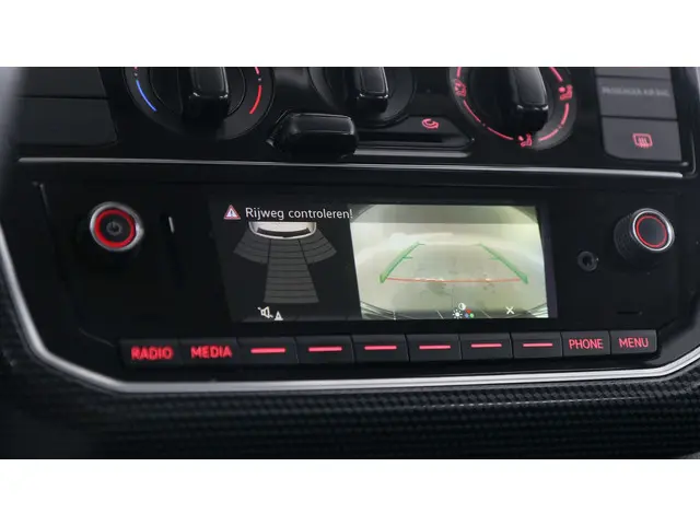 Volkswagen up! 1.0 BMT 60pk Move up! 2020 Benzine 27