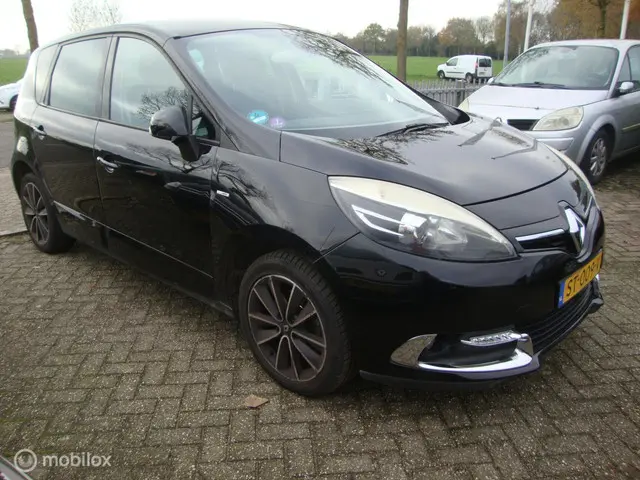 Renault Scénic 1.2 TCe Bose 2013 Benzine 2