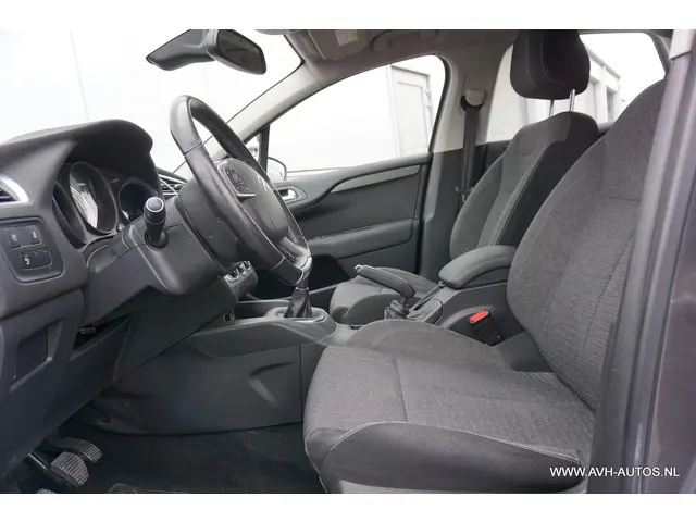 Citroën C4 1.2 PureTech Feel Collection 2016 Benzine 6