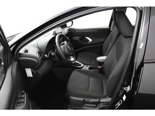 Toyota Yaris 1.5 Hybrid 115 2024 Hybride Benzine 17