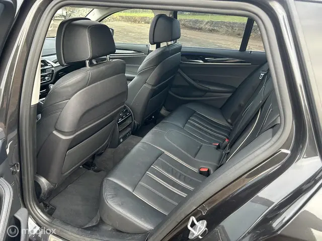 BMW 5 Serie Touring 530i High Executive 2020 Benzine 7