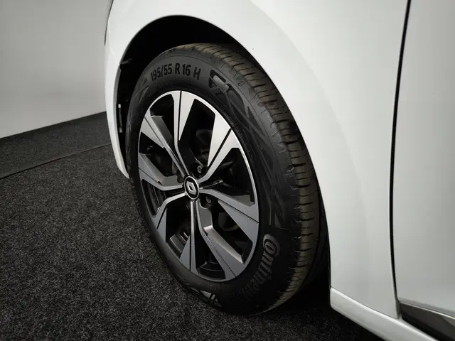 Renault Clio 1.0 TCe 90 Evolution 2023 Benzine 30