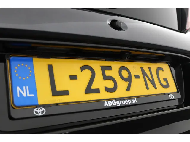 Toyota Aygo 1.0 VVT-i x-play 2021 Benzine 36