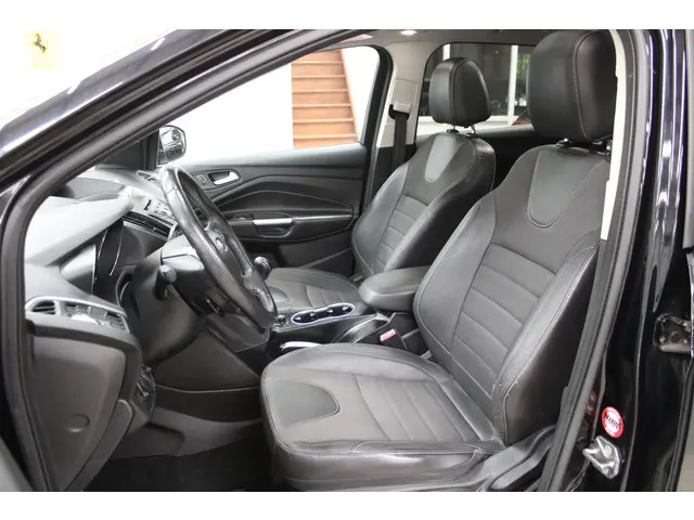Ford Kuga 1.6 Titanium 2013 Benzine 6