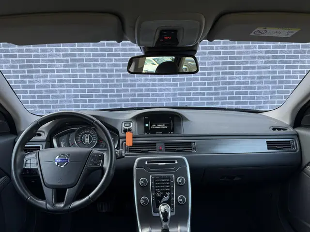 Volvo V70 2.0 T4 Classic Edition 2016 Benzine 4