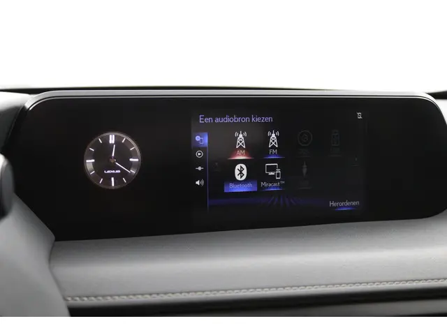 Lexus UX 250h Business Line 2019 Hybride Benzine 8