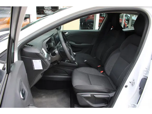 Renault Clio 1.0 TCe Zen 2020 Benzine 24