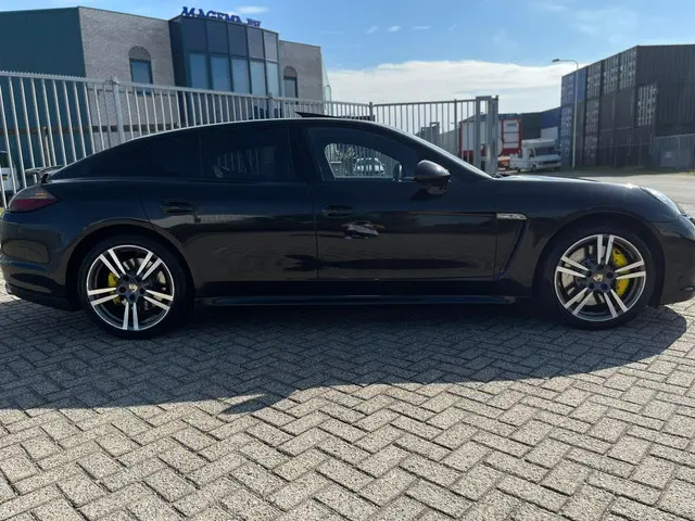 Porsche Panamera 4.8 Turbo S#550PK#Bomvol 2012 Benzine 6