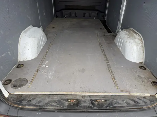 Mercedes-Benz Sprinter 317 1.9 CDI 2021 Diesel 15