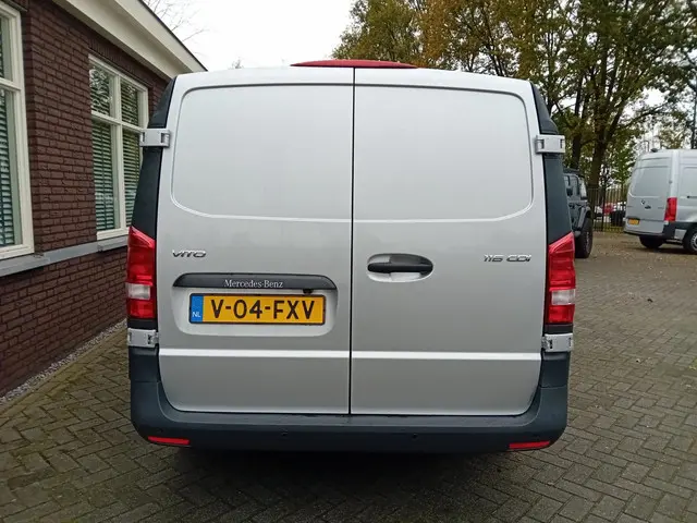 Mercedes-Benz Vito 116 CDI Extra Lang 2022 Diesel 15