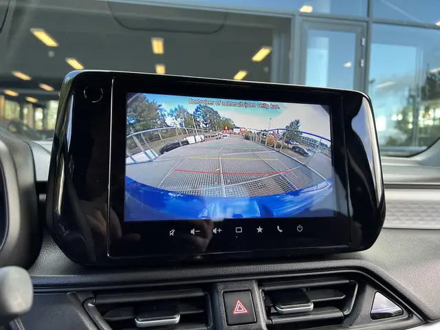 Suzuki Swift 1.2 Style Smart Hybrid 2025 Benzine 12