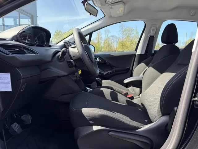 Peugeot 208 1.2 PureTech Active 2018 Benzine 8