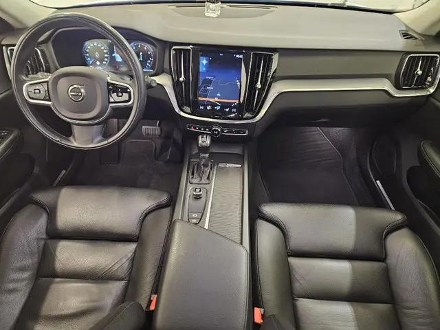 Volvo V60 2.0 T5 Momentum 2019 Benzine 6