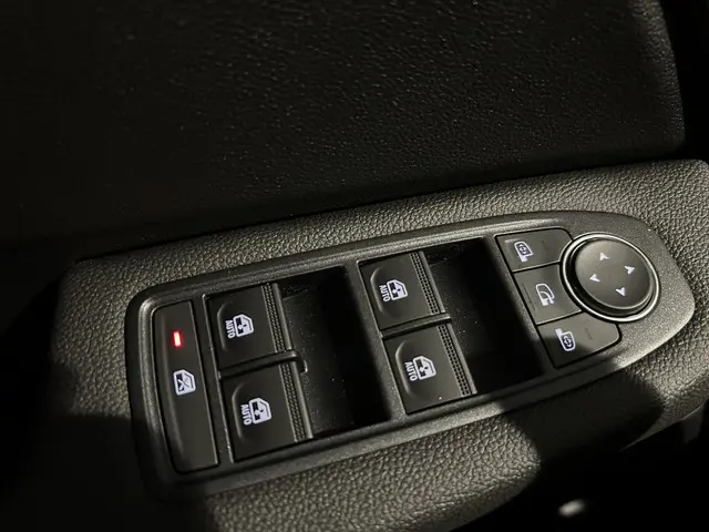 Mitsubishi Colt 1.6 HEV Intense 2026 Hybride Benzine 19