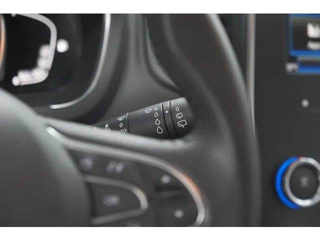 Renault Scénic TCe 140 EDC Limited 2019 Benzine 39