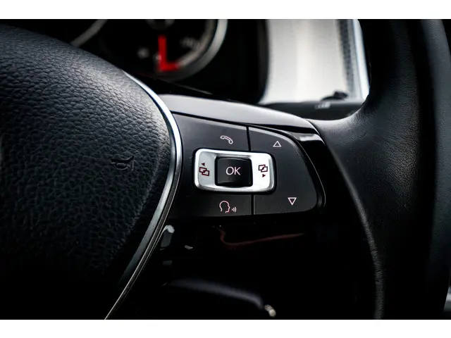 Volkswagen up! 1.0 BMT high up! | PDC | Cruise 2018 Benzine 33