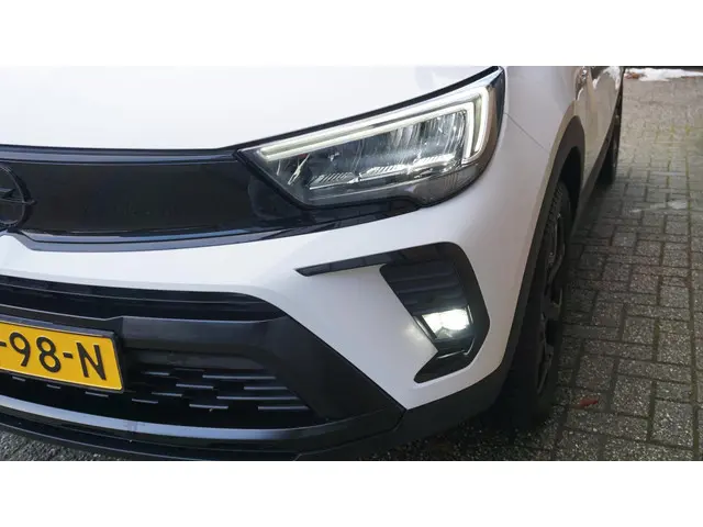 Opel Crossland 1.2 110pk Turbo GS-Line 2023 Benzine 37