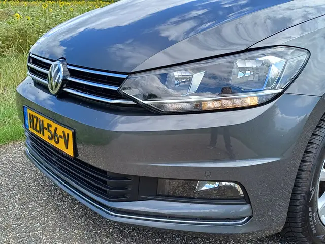 Volkswagen Touran 1.4 TSI Highline 2018 Benzine 10