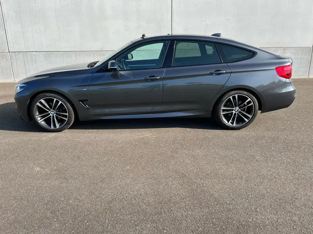 BMW 3 Serie Gran Turismo 320i High Executive 2019 Benzine 5