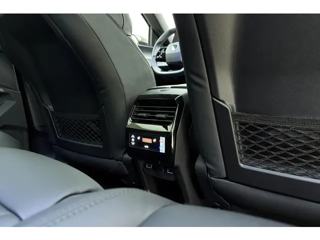 Peugeot 5008 1.6 Plug-in Hybrid GT 2025 Hybride Benzine 19