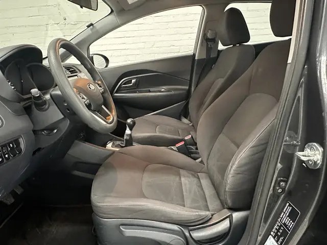 Kia Rio 1.2 CVVT ComfortPlusLine Navigator 2016 Benzine 11