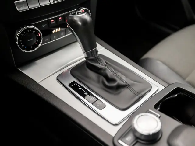 Mercedes-Benz C-Klasse Coupé 180 AMG Sport 2012 Benzine 12