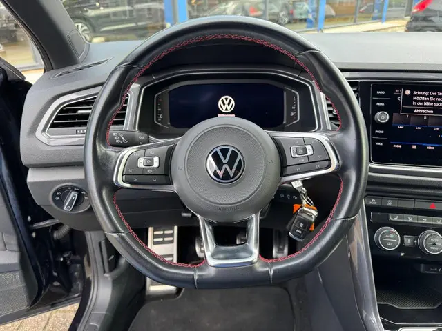 Volkswagen T-Roc 1.5 TSI Sport 2021 Benzine 17