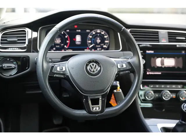 Volkswagen Golf 1.4 TSI Highline 2017 Benzine 12