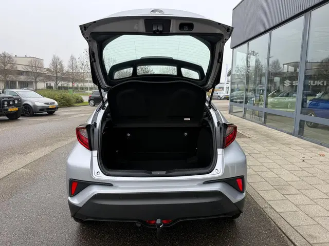 Toyota C-HR 1.8 Hybrid Dynamic 2022 Hybride Benzine 14