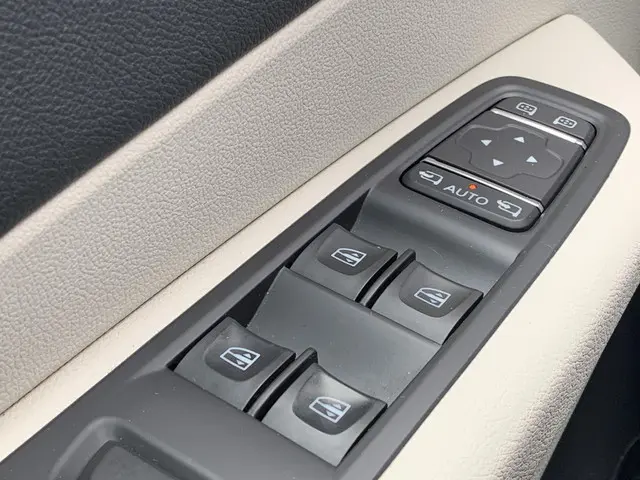 Renault Captur 1.2 TCe Initiale Paris 2018 Benzine 20