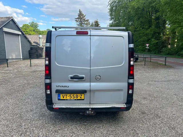 Opel Vivaro 3