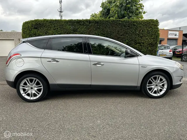 Lancia Delta 1.4 M.air Platinum 2012 Benzine 5
