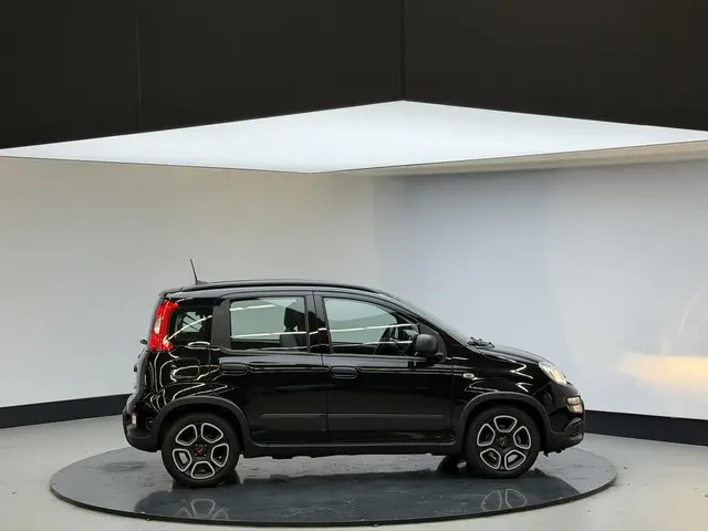Fiat Panda 1.0 Hybrid City Life 2022 Benzine 9
