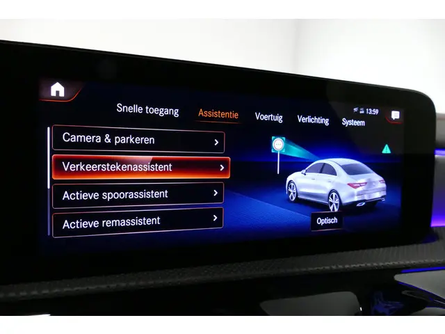 Mercedes-Benz CLA 250 e AMG Line 2023 Hybride Benzine 35