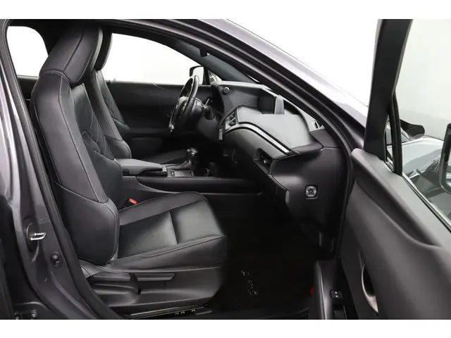 Lexus UX 250h Luxury Line 2022 Hybride Benzine 10
